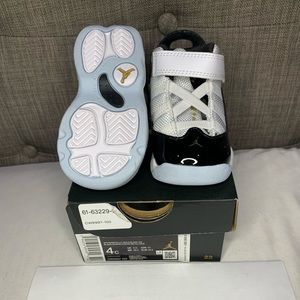 Baby Air Jordan Concords size4c